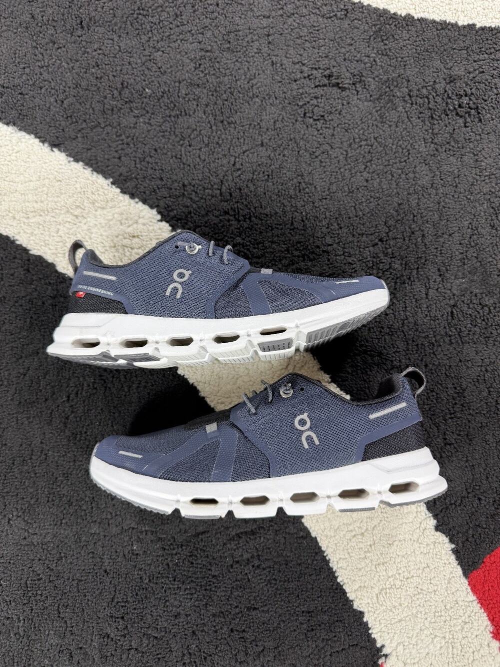 On Cloud Running Shoes Youth 5.5 Navy Blue White Athletic Casual Cloud Tec
